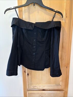 G by Guess Black Off-Shoulder Button-Front Blouse
